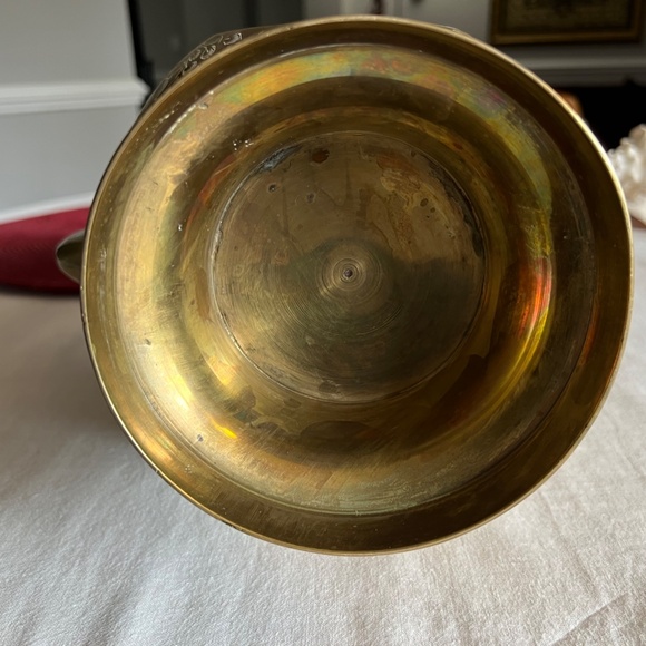 Extra large brass pitcher - Picture 7 of 9